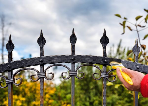 Metal Gate Painting in Acworth